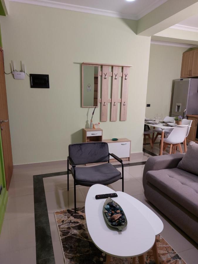 Vila Tafa Apartments Tirana Esterno foto