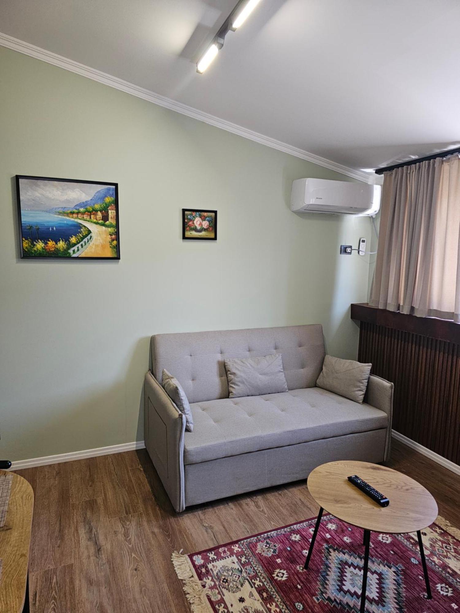 Vila Tafa Apartments Tirana Esterno foto